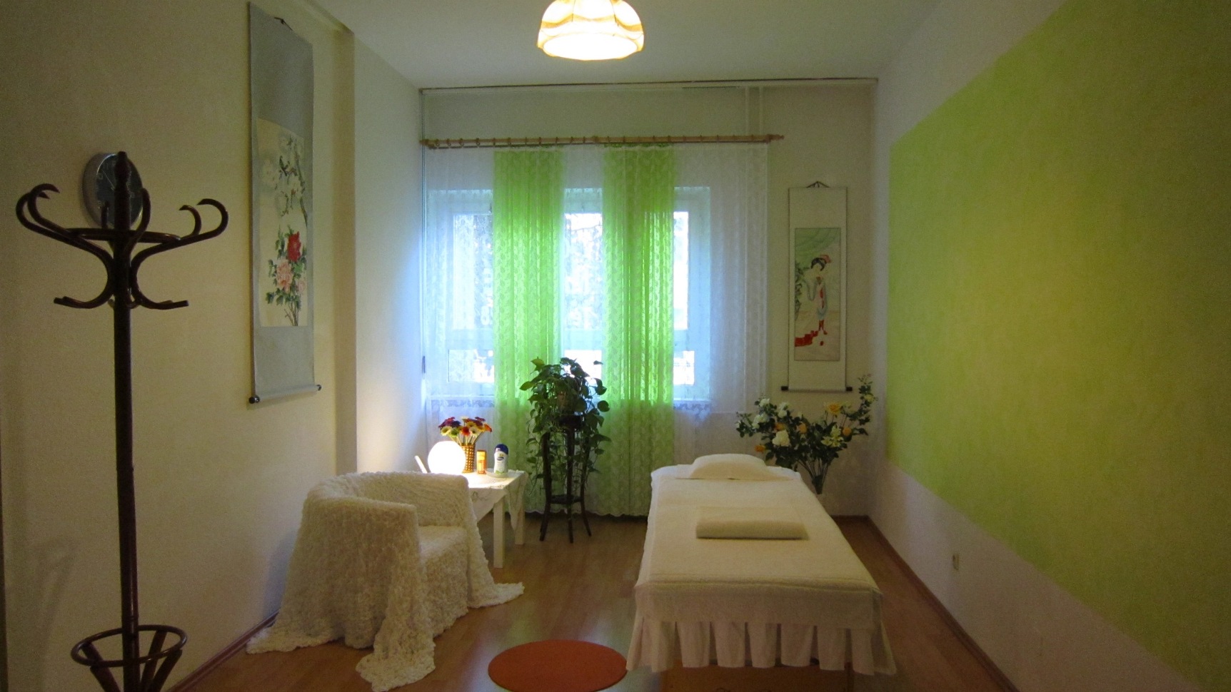 Erste Massageraum andere Ansicht